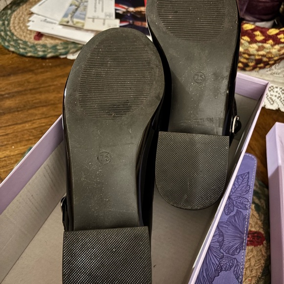 Madden Girl Black Patent Mark Jane’s - Picture 4 of 5